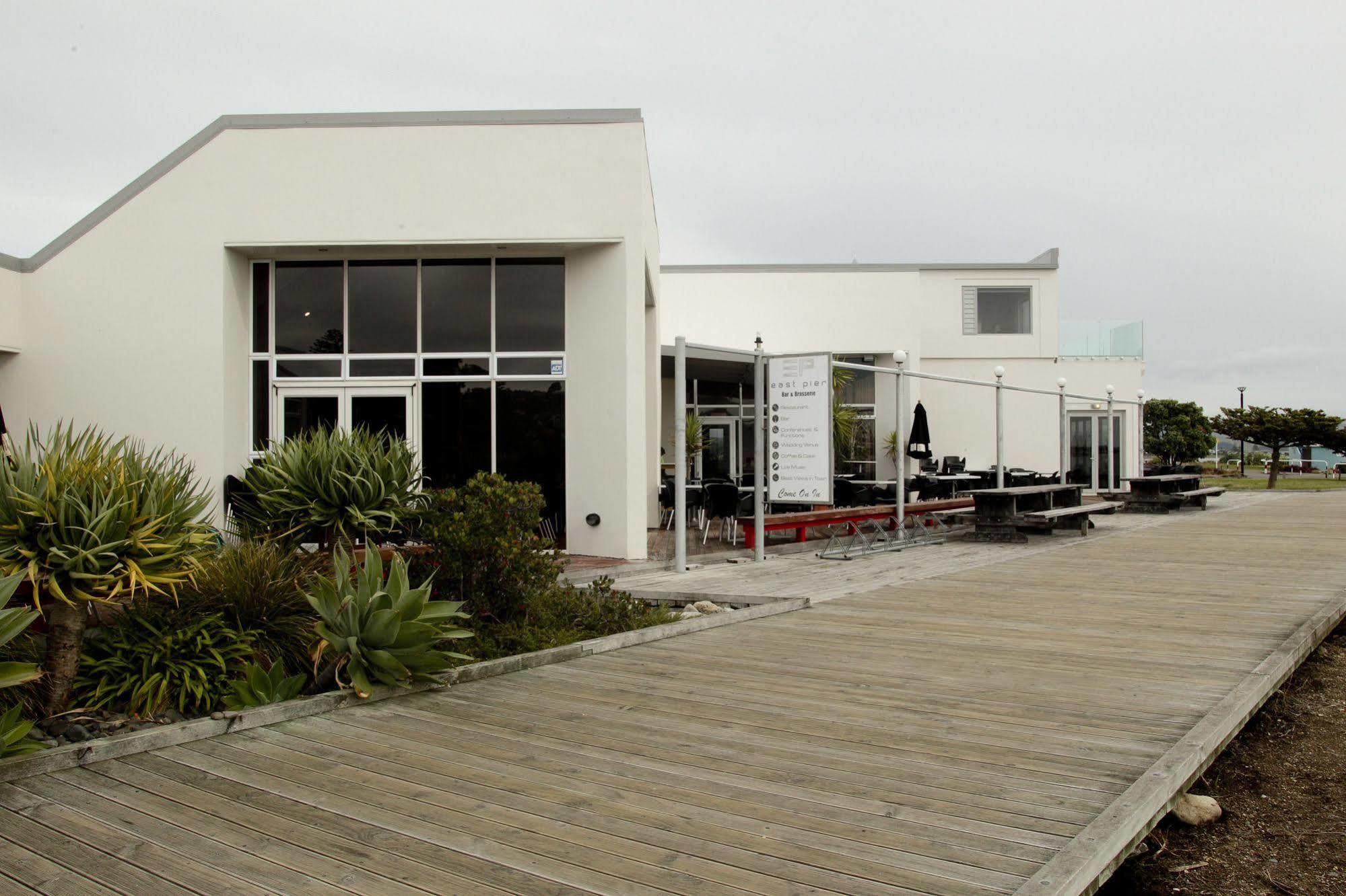 East Pier Hotel Napier Extérieur photo
